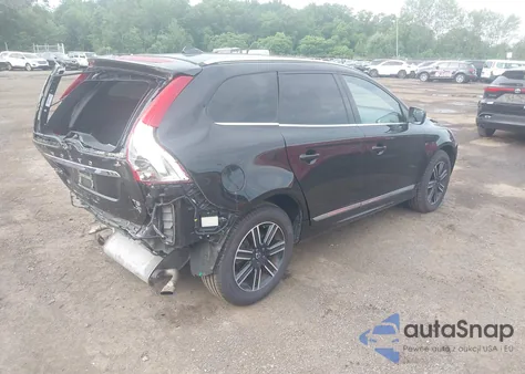 2016 Volvo Xc60 T5 Premier z USA, uszkodzony, nr VIN YV4612RK1G2852814